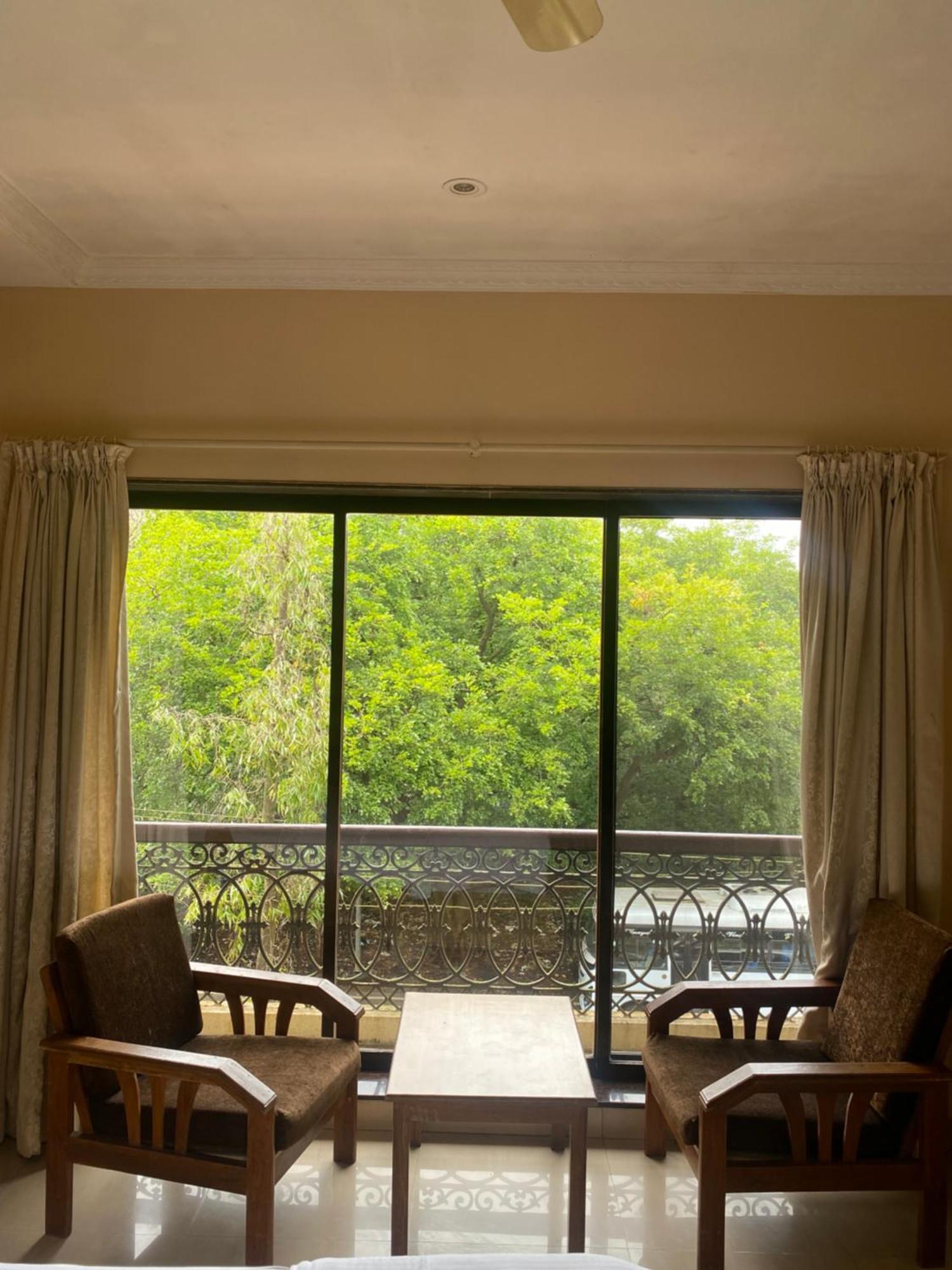 Jewel Resort Lonavala Eksteriør bilde