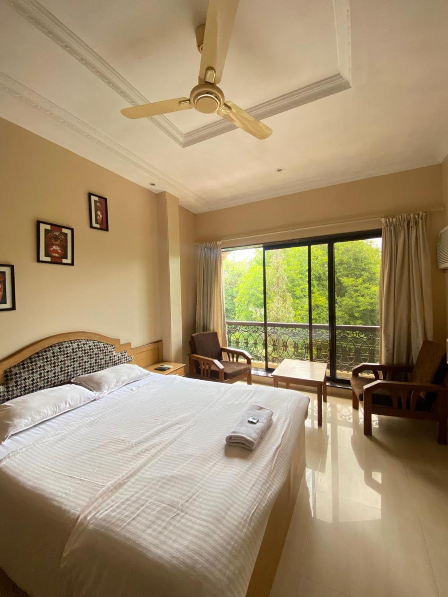 Jewel Resort Lonavala Eksteriør bilde